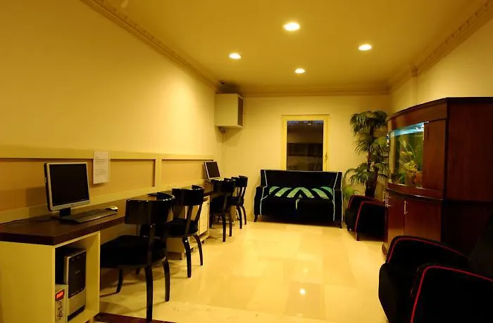 Luna Deluxe Hotell