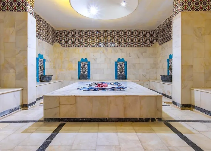 Luna Deluxe Hotel 5*