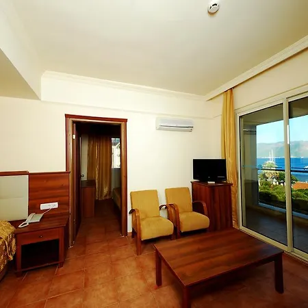 فندق Luna Deluxe 5*