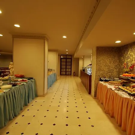 Luna Deluxe 酒店 马尔马里斯