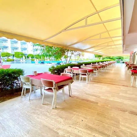 ホテル Luna Deluxe マルマリス