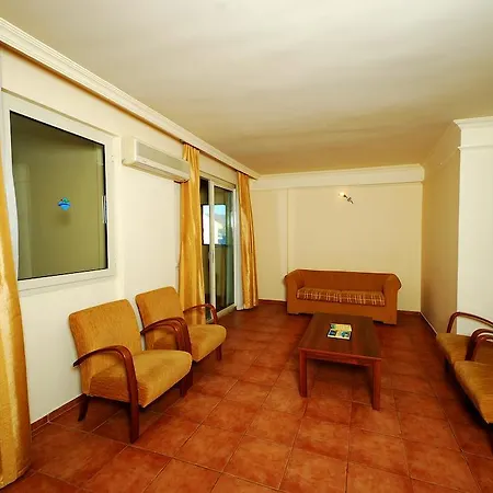 Luna Deluxe マルマリス