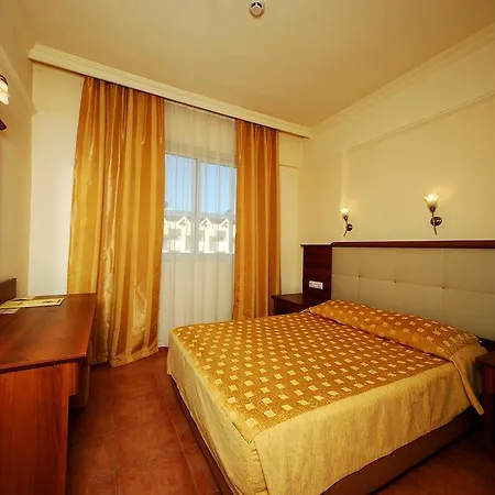 Отель Luna Deluxe 5*