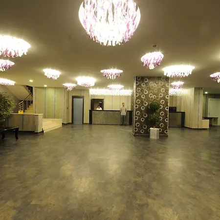 Отель Luna Deluxe 5*